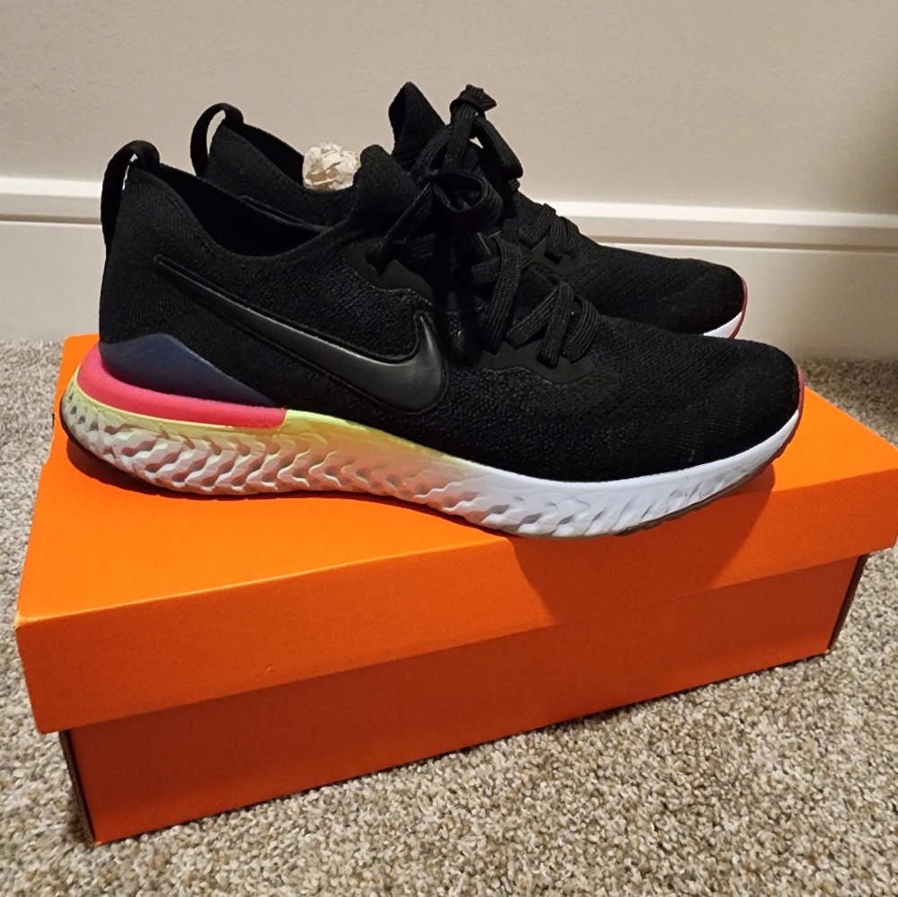 NIKE EPIC REACT FLYKNIT 2